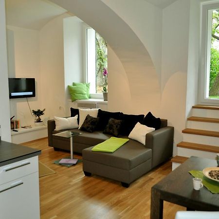 Ferienwohnung Im Univiertel Mit Garten Γκρατς Εξωτερικό φωτογραφία